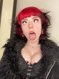 Emma L. (@LewdLangevin)  X