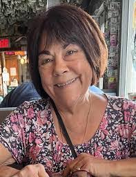 Carol Dattoli's Instagram, Twitter & Facebook