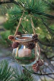 Weihnachtliche Deko Ideen Mit Zapfen Weihnachtsdeko Aus Naturmaterialien Weihnachtsdekoration Ideen Dekoideen Weihnachten