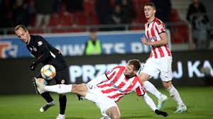 The clubs are ordered by their final position of the previous season. Ekstraklasa Pilkarska Wyniki 16 Kolejki I Tabela Rozgrywek Polskie Radio Pik