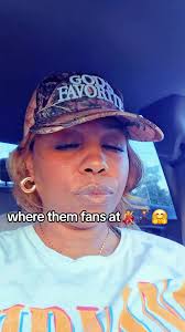 Where Them Fans at Mama and Son