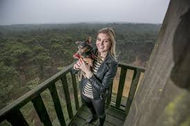 Me siento muy cómodo aquí. In Het Spoor Van Sarah De Bie De Vrouw Achter Wout Van Aert Lille Gazet Van Antwerpen Mobile