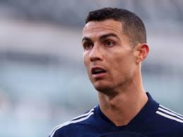 Ronaldo hairstyle gallery showcasing photos of the latest haircuts donned by the soccer star christinao ronaldo. Tsmhkpgai3pcam