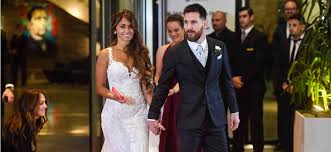 Messi Gets Married With Childhood Sweetheart Via Https Dailykhaleej Com Messi Marriage Lionel Messi Lace White Dress