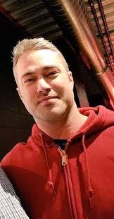 If you love and you support me so much, I will love you to send hi right  now my lovely fans out there ❤️😘