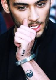 Complete set, 2 full pages with the real size tattoos known up to date. Check Out 15 Of Zayn Malik S Tattoos And Their Meanings Naija Super Fans