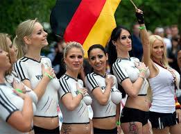 The 2010 world cup started last june 11 2010 and will end july 11 2010 in south africa. Hoy En El Deporte Germany Denmark Euro 2012 Body Painting Offbeat Porn Actresses With Body Paint Football Jerseys In The Colors Of Germany Poses As They Take Part In A Fun Soccer Match Of Germany Vs Denmark