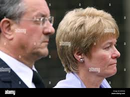 As the coffin of her husband Banque de photographies et d'images à haute  résolution