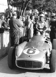 Pin By Valeria Cadoni On Sir Stirling Moss Classic Racing Cars Grand Prix Cars Mercedes