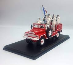 Epingle Par Voitures Miniatures Sur Les Miniatures Au 1 43eme En 2021 Pompier Marin Pompier De Marseille Sapeur Pompier