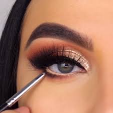 Champagne Cat Eye Makeup Tutorial In 2020 Cat Eye Makeup Tutorial Eye Makeup Cat Eye Makeup