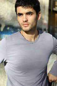 Nik Xhelilaj do të jetë prezanues i Festivalit të 50-të të Këngës