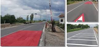 In mod sigur nu şoferii care ar circula pe strada. Covor Antiderapant Asfalt Proaspat Si Sistem De Iluminat Instalat