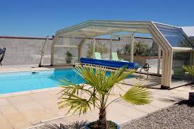 1655 ème (france) top 10 piscines france. Piscine A L Eau Salee Avec Abri Haut Deploye Picture Of Douce France B B Saint Nicolas De La Grave Tripadvisor