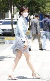 하지만 부모의 강한 반대에 부딪혀 세종과학고등학교 에 진학, 조기. ì‚¬ì§„ ìœ¤ì£¼í¬ ì‚¬ëž'ìŠ¤ëŸ¬ìš´ ë°œê±¸ìŒ ë¨¸ë‹ˆíˆ¬ë°ì´