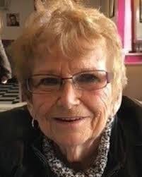 Lila Steiner's Instagram, Twitter & Facebook