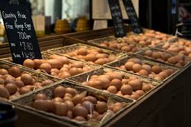 The market itself puts anything in sydney to shame, but the best part are the many options for quick bites of food. South Melbourne Market Trekking West