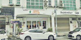 There are many shophouses in this township. Kkkh Veggie Batu Pahat Restaurant Happycow