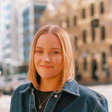 After a very rewarding 2.5 years with THE MONDAY GROUP, last week I  finished up with the company.