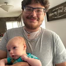 Hey hivemind, is there any visually impaired friendly ways to play magic? I  have a friend who wants to learn but won't be able to read the physical  cards easily, and he