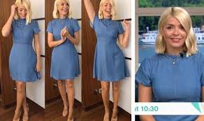 Holly is known for her glamorous and feminine dress sense. Holly Willoughby News This Morning Host Wears Denim Dress Fans Can Buy It For Only 87 Express Co Uk