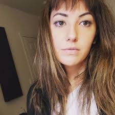 Lia Brio (@itsliabrio)