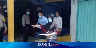 Pt khong guan biscuit factory : Pt Khong Guan Kembali Datangi Warga Korban Banjir Untuk Data Kerugian Halaman All Kompas Com