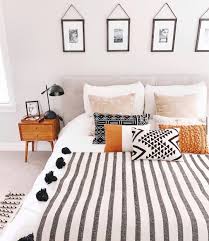 Super angebote für grey orange hier im preisvergleich. Modern Bohem On Instagram Loving The Burnt Orange And Black Color Way Homedesignbyjaime Giving Me Ser Simple Bedroom Decor Room Ideas Bedroom Bedroom Orange
