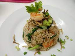 Nasi goreng belacan yg simple, sape2 yg malas masak bnde yg heavy bole try wat ni. Resepi Nasi Goreng Kampung Belacan Pedas Dan Sedap Giler