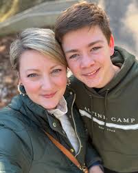 Kellie House (@housepartymama) • Instagram photos and videos