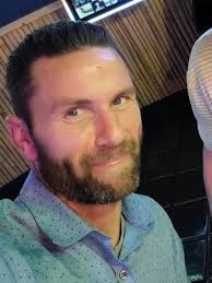 Andrew Mangas class of 2001 may he rest in peace.