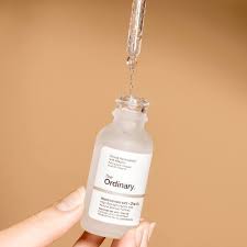 This ordinary product (niacinamide 10% + zinc 1%) came in small box and little packaging. The Ordinary Niacinamide 10 Zinc 1 30ml Shopee Indonesia