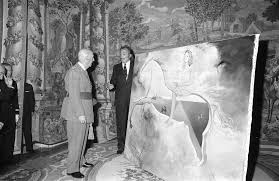 Franco uses oils and watercolors to capture wildlife, southwestern, and western subjects. Artist Salvador Dali In A Private Audience With Fascist Dictator Francisco Franco In The El Pardo Palace Madrid 1972 1000x648 Historyporn