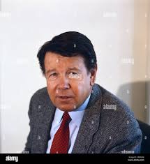 C ard hi-res stock photography and images