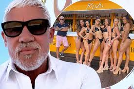 Wayne lineker got steaming drunk and partied alone at his beach club after ibiza made the green list. Wayne Lineker Not Sorry Over Cringe Advert For Young Girlfriend Who Can Cook For Him Aktuelle Boulevard Nachrichten Und Fotogalerien Zu Stars Sternchen