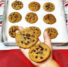 Chocolate chip cookie is one of the classic cookies of subway uk. Chewy Chocolate Chip Cookies Ala Subway Yang Sedap Garis Masa