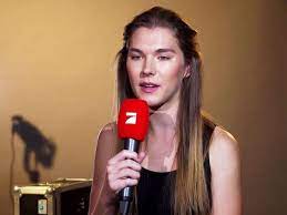 Ihr habt euch gewünscht, dass ich mehr das thema transgender sein beleuchte. Gntm 2019 Transgender Kandidatin Tatjana Klum Verabschiedet Sie Ruhrend Tv