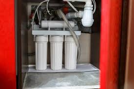 Frizzlife undersink water filtration system includes a dedicated stainless steel faucet that can be installed in most sinks providing cleaner filtered water. Best Under Sink Water Filter In The Uk 2021 Price This Please