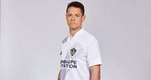 Pequeños, astutos y naranjas alienígenas con el objetivo de conquistar el universo. La Galaxy En El Pais