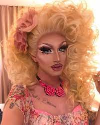 Katy bähm ist eine drag queen djane aus berlin. 45 5k Followers 822 Following 405 Posts See Instagram Photos And Videos From Katy Bahm Katybaehm Katy Katy B Glam