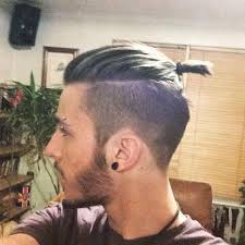 50 ideen wie manner den kurzen undercut mit ubergang kurzhaarfrisuren manner 3mm mit ubergang 1. Undercut Zopf Bei Mannern Haare Frisur Friseur