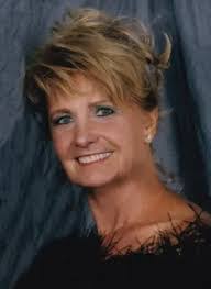 Paula Knecht's Instagram, Twitter & Facebook