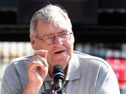 Good Kid' gets his turn in the spotlight: Cleveland Indians unveil Lou  Boudreau statue at Progressive Field