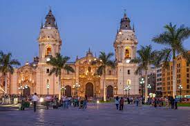 It is the second largest desert city after cairo. Kathedrale Von Lima Peru Franks Travelbox