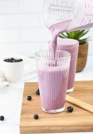It has a sweet and pleasant flavor as well and that is why this milk is preferred over soy milk or even rice milk. Keto Blueberry Smoothie With Almond Milk Sweetashoney