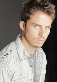 عوامل فیلم سینمایی Predator World (2017)