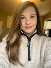 I love my daughters eyes and freckles … she let me take these as I'm self  learning and reading and watching lots of YouTube .. ❤️ I don't mind any cc  good