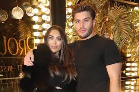 It's not an achievement or something to be proud of and i actually respect people more who do what feels right for them and. Towie S Lauren Goodger And Boyfriend Are Expecting Their First