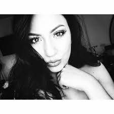 Dania Villarreal's Instagram, Twitter & Facebook