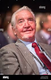 Edward skinner hi-res stock photography and images